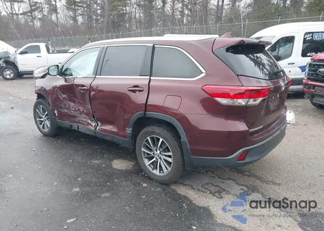 2019 Toyota Highlander Xle z USA, uszkodzony, nr VIN 5TDJZRFH4KS734765